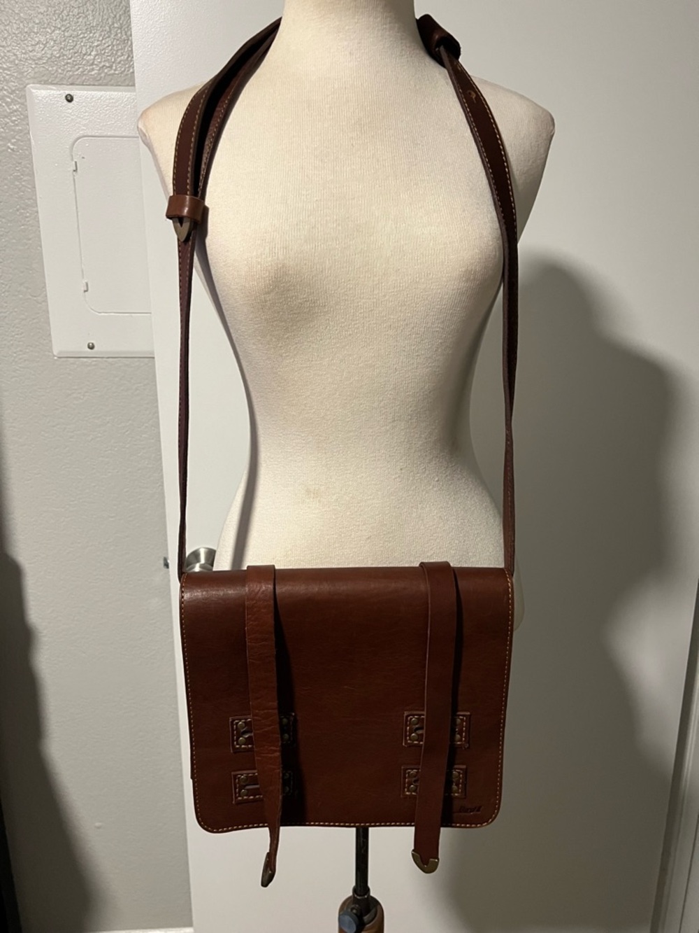 Daryl K Classic Brown Leather Crossbody Bag